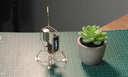 卫星登录器风格的桌面迷你时钟